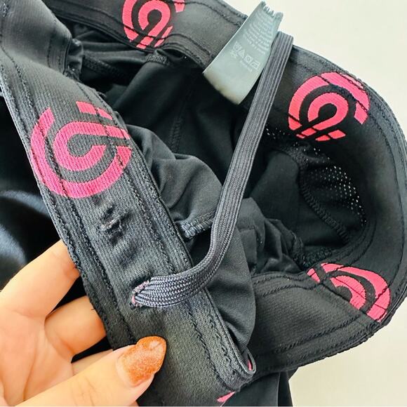 MENS CHAMPION Black Red Basketball Mesh Cutout Drawstring Workout Gym Shorts M - Picture 10 of 13